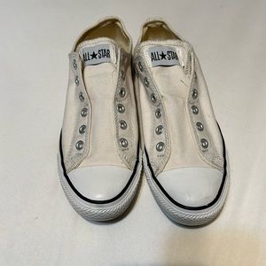 Unisex Men’s 8/Women’s 10 Converse All-Star Laceless shoes in cream/off-white